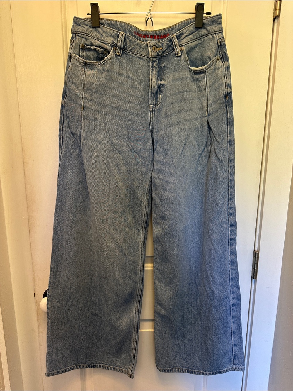 NWOT Lucky Brand Liquid Denim Luxe Palazzo Jeans
